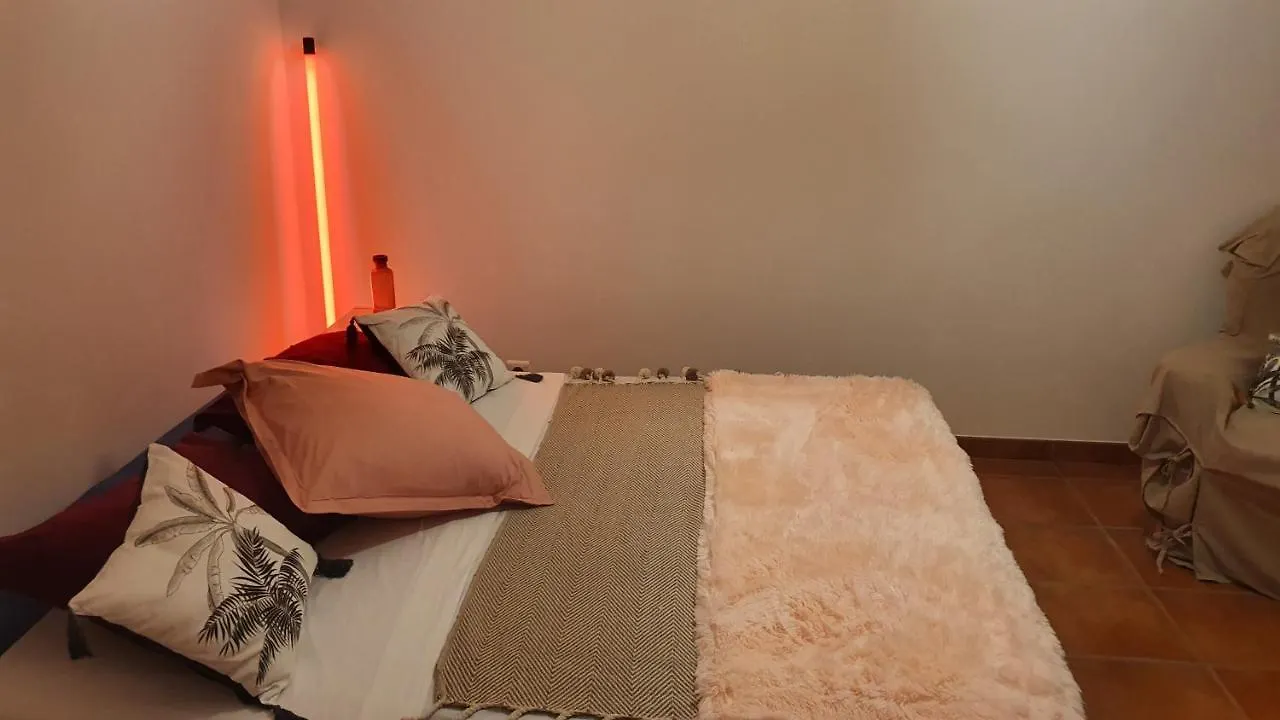 Bienvenue Apartment Le Revest-le-Eaux 0*,